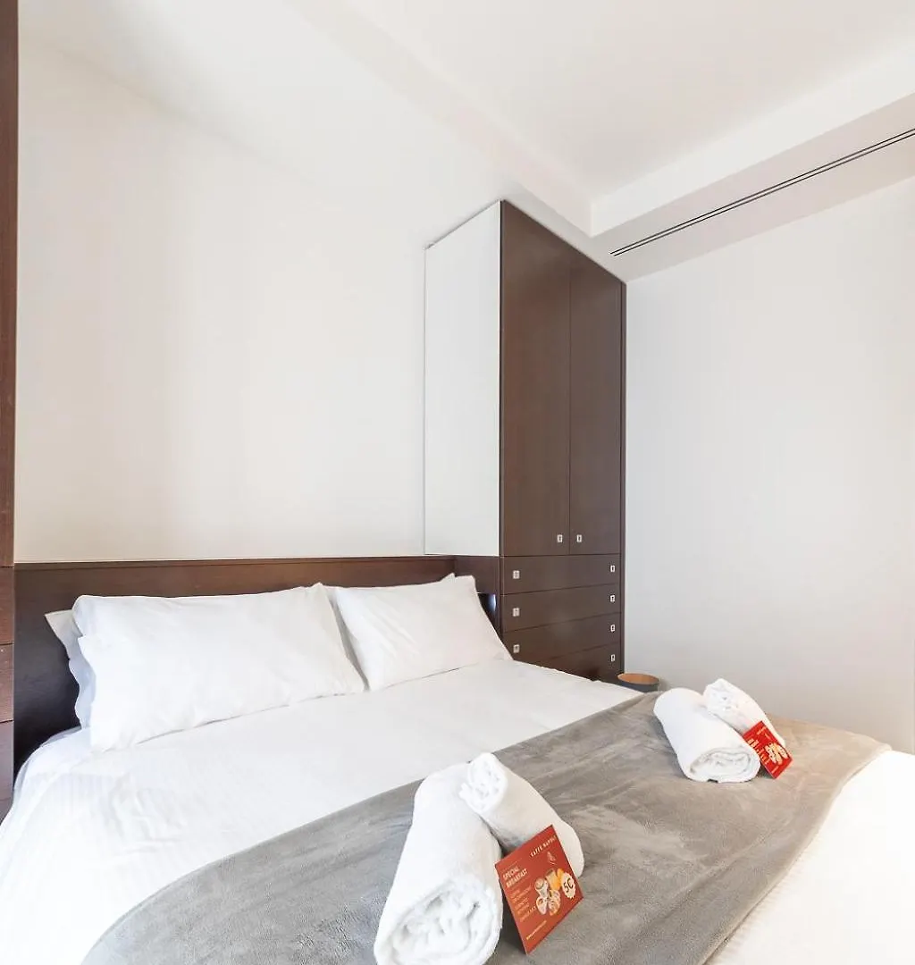 Via Cerva 7 Apartman Milánó