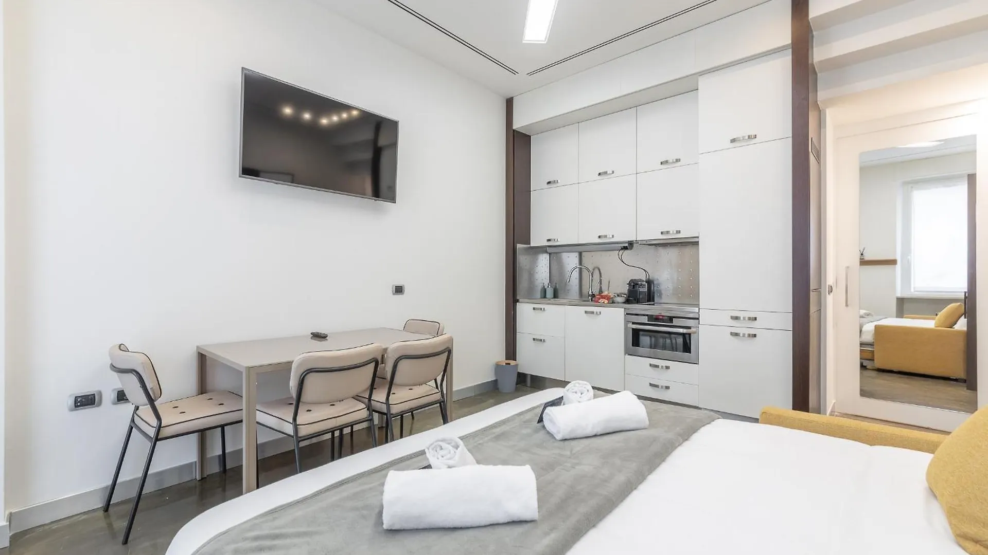 Via Cerva 7 Apartman Milánó